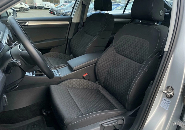 Skoda Superb cena 94900 przebieg: 62982, rok produkcji 2021 z Ryki małe 379